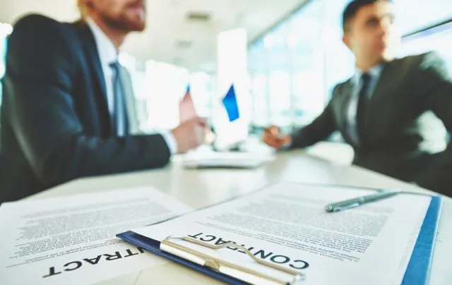 أفضل محامٍ لنزاعات الشركات العائلية في السعودية